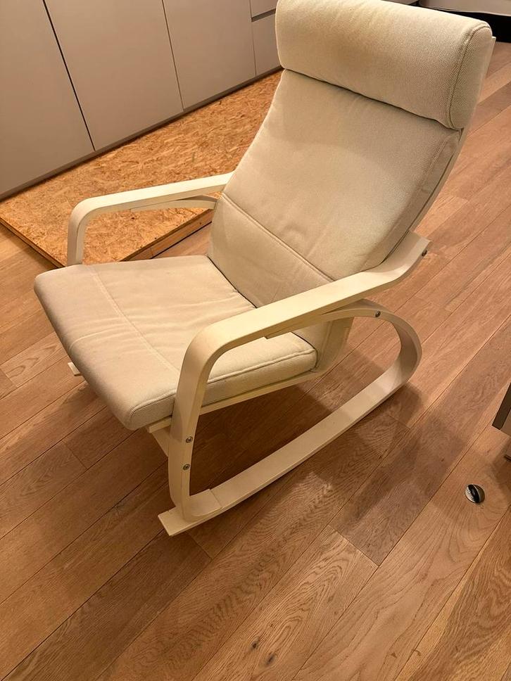 Witte IKEA Poang Schommelstoel, Huis en Inrichting, Fauteuils, Gebruikt, Hout, 50 tot 75 cm, 75 tot 100 cm, Ophalen
