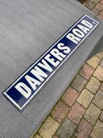 Emaille Straatnaambord Danvers Road met Eikenhouten Rand, Antiek en Kunst, Antiek | Emaille, Ophalen