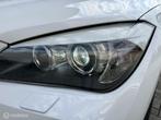 BMW X1 xDrive28i Executive | Xenon | Leer | Stoelverwarming, Auto's, BMW, Euro 5, Gebruikt, 2000 kg, Wit