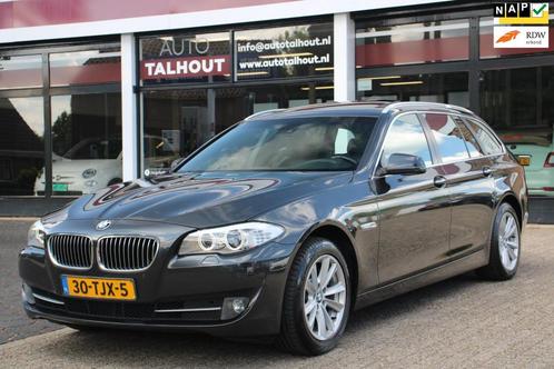 BMW 5-serie Touring 528i High Executive - Trekhaak, Panorama, Auto's, BMW, Bedrijf, Te koop, 5-Serie, ABS, Airbags, Airconditioning