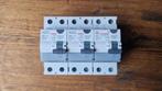AEG 40A 30mA aardlekschakelaar 1p+n, Ophalen, Zo goed als nieuw