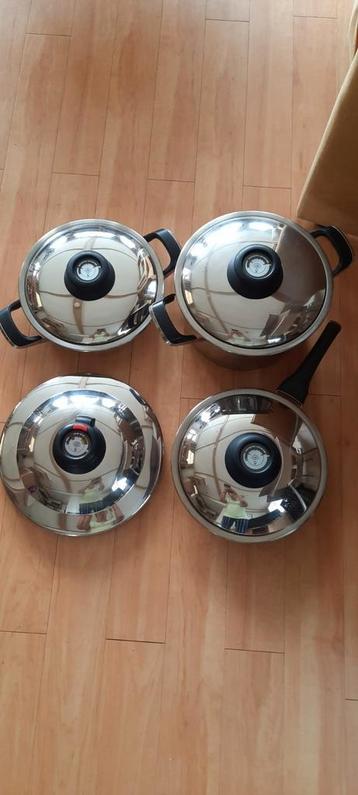 Originele AMC pannenset 24 cm met snelgaardeksel+ toebehoren beschikbaar voor biedingen