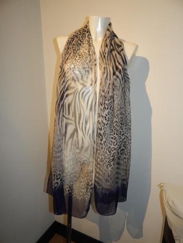Marccain grote zijde shawl animal print uiteinde paars  beschikbaar voor biedingen