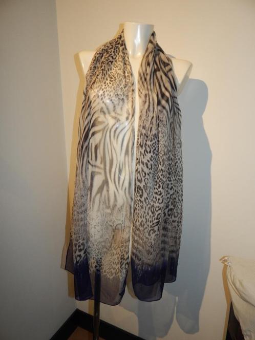 Marccain grote zijde shawl animal print uiteinde paars, Kleding | Dames, Mutsen, Sjaals en Handschoenen, Gedragen, Sjaal, Verzenden