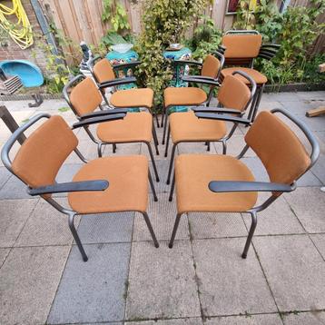 Nette type Gispen 206 Stoelen met Stoffen Bekleding beschikbaar voor biedingen