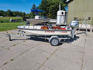 Boston whaler  beschikbaar voor biedingen