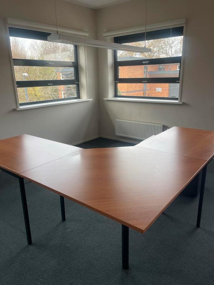 Hoekbureau met Ladekast - 300x260cm, Huis en Inrichting, Bureaus, Gebruikt, Bureau, Ophalen