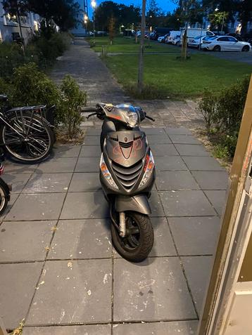 Piaggo zip 4t 50cc beschikbaar voor biedingen