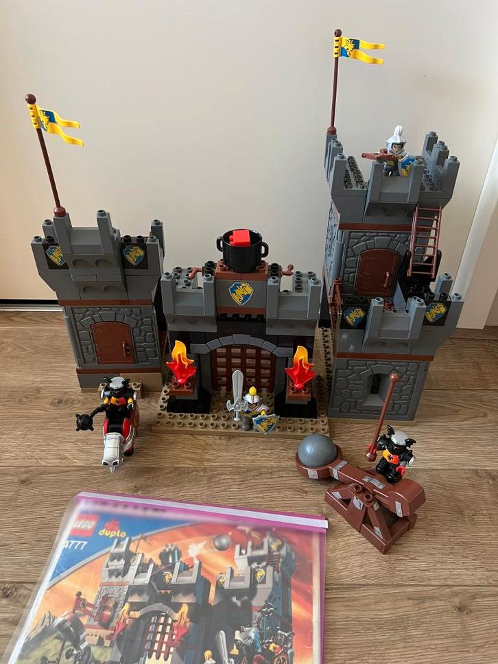 Duplo Kasteel met katapult - 4777, Kinderen en Baby's, Speelgoed | Duplo en Lego, Gebruikt, Duplo, Complete set, Ophalen of Verzenden