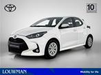 Toyota Yaris 1.5 Hybrid Active (bj 2023, automaat), Auto's, 12 maanden, Gebruikt, Zwart, Wit