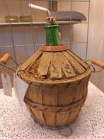 **OPRUIMING** Franse wijnfles in hout, Ophalen