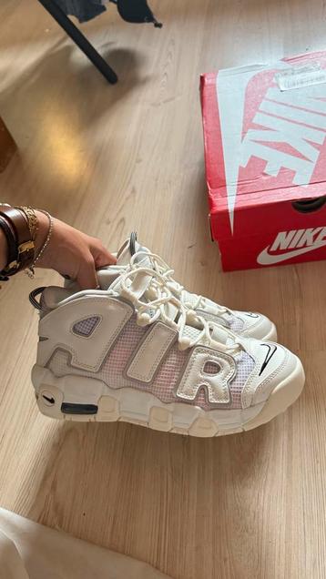 Nike Air More Uptempo - Maat 38,5 beschikbaar voor biedingen