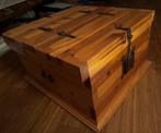 Massief houten kist, Huis en Inrichting, Woonaccessoires | Kisten, Minder dan 50 cm, Zo goed als nieuw, 50 tot 75 cm, Overige houtsoorten