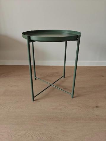 ZGAN  IKEA GLADOM Salontafel met dienblad beschikbaar voor biedingen