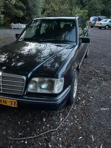 W124 station en een w124 turbo diesel bijna belastingvrij beschikbaar voor biedingen