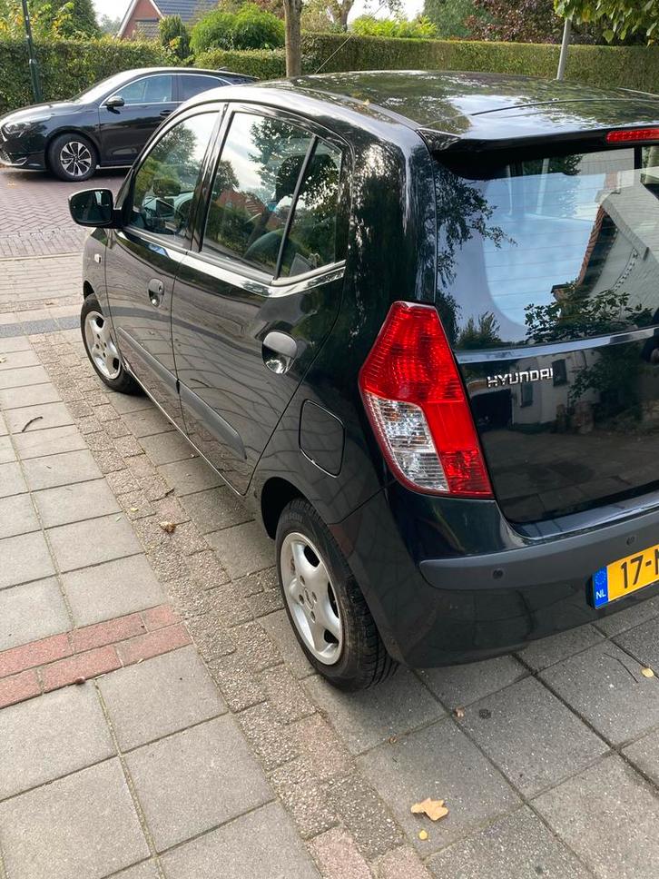 Hyundai i10 1.1 I 5DR 2010 Zwart, Auto's, Hyundai, Particulier, i10, Centrale vergrendeling, Lichtmetalen velgen, Radio, Benzine