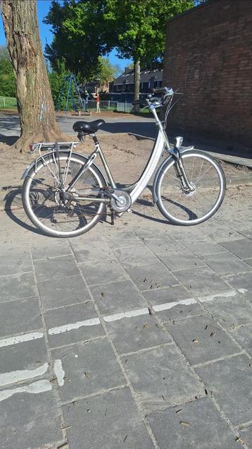 Batavus dames fiets  beschikbaar voor biedingen
