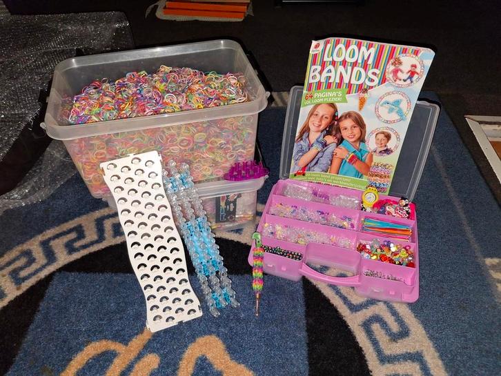 Loom bands set, Hobby en Vrije tijd, Knutselen, Zo goed als nieuw, Ophalen