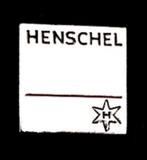 Henschel speld- zilverkleur, Verzamelen, Speldjes, Pins en Buttons, Verzenden, Nieuw, Transport, Speldje of Pin