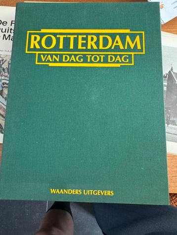 Bundel uitgaven van Rotterdam historie beschikbaar voor biedingen