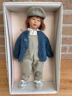 Heidi Ott Die Kleinen, Jongen met pet ong 30cm, Ophalen of Verzenden, Zo goed als nieuw, Pop