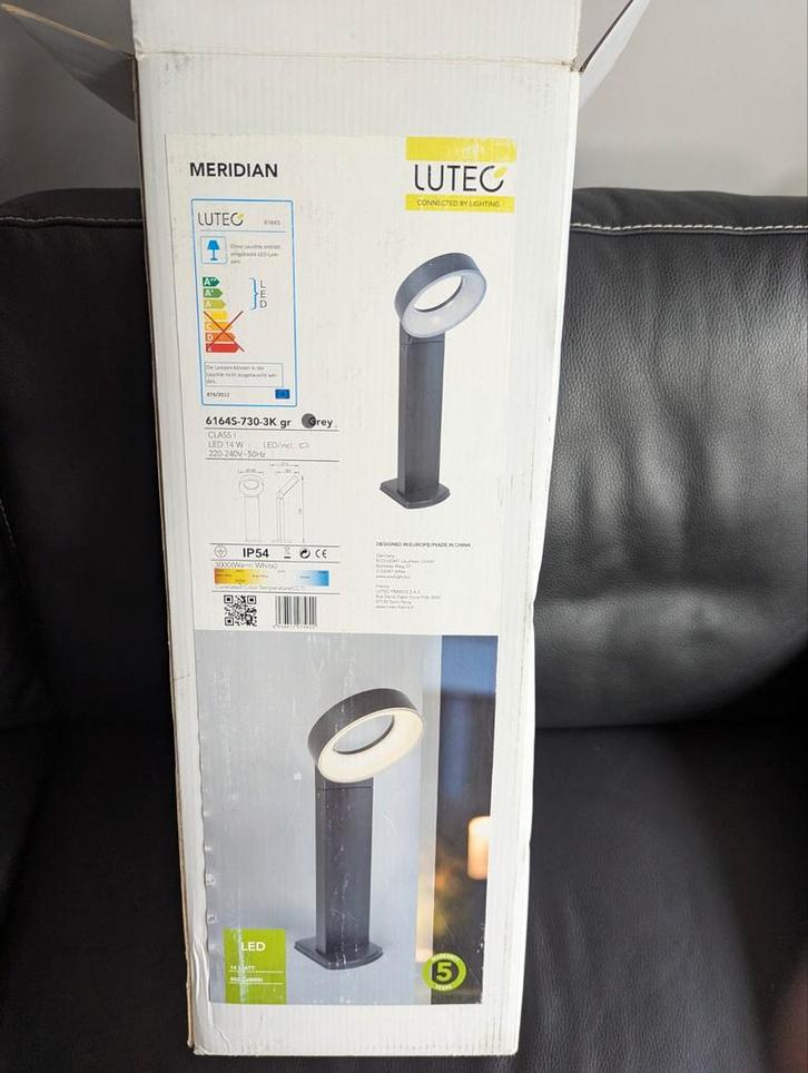 Nieuwe Lutec staande tuinlamp Meridian Antraciet, Tuin en Terras, Buitenverlichting, Nieuw, Staande lamp, Aluminium, Minder dan 50 watt