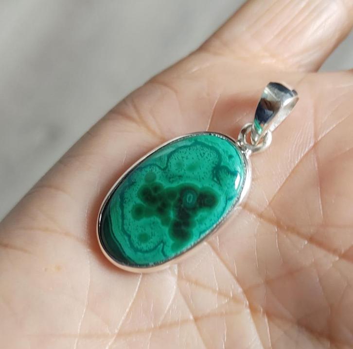 zilveren hanger met natuurlijke Malachiet steen zilver 925, Sieraden, Tassen en Uiterlijk, Kettinghangers, Nieuw, Zilver, Groen