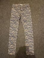 Broek maat 140 van het merk Koko Noko, Broek, Meisje, Ophalen of Verzenden, Zo goed als nieuw