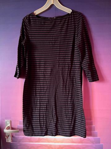 Nieuwe leuke mini jurk met streepjes maat 40 nu voor 19,99€ beschikbaar voor biedingen