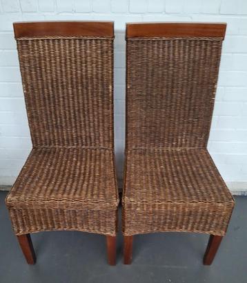 Rieten rotan eetkamerstoelen - 2 stuks beschikbaar voor biedingen