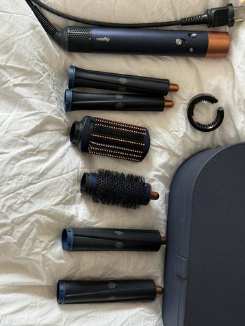 Dyson Airwrap Complete Long Prussian Blue Copper beschikbaar voor biedingen