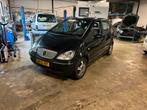 Mercedes A-Klasse 1.9 A190 Lang AUT 2003 Zwart, Auto's, 47 €/maand, Origineel Nederlands, Te koop, 5 stoelen