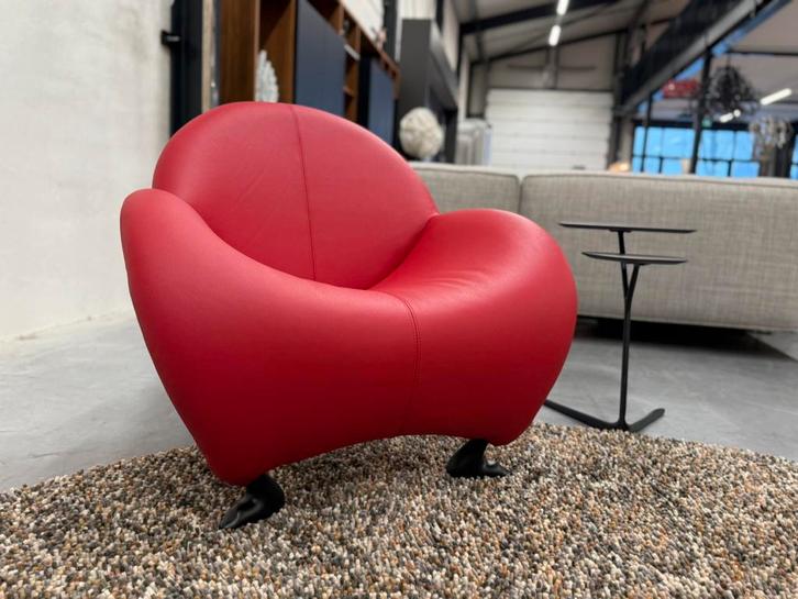 Nieuw Leolux Papageno Fauteuil rood leer Design stoel zwart, Huis en Inrichting, Fauteuils, Nieuw, Leer, 50 tot 75 cm, 75 tot 100 cm