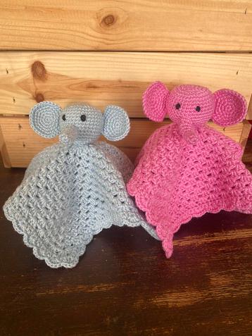 Gehaakte baby knuffeltje/doekje, olifant beschikbaar voor biedingen