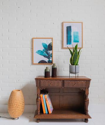  Antieke Wandtafel Neo Renaissance Twee Laden Houtsnijwerk beschikbaar voor biedingen