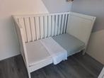 Ikea Sundvik meegroei Ledikant met matras en lakens, Ophalen, Gebruikt, Ledikant