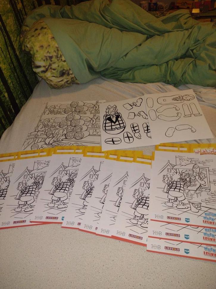 Bassie en Adriaan kleurplaten en bouwplaten, Verzamelen, Overige Verzamelen, Zo goed als nieuw, Ophalen of Verzenden