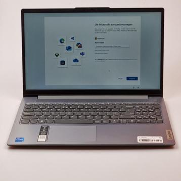 Lenovo IdeaPad Slim 3 15 Inch 15IAH8 8GB/512GB/i5 beschikbaar voor biedingen