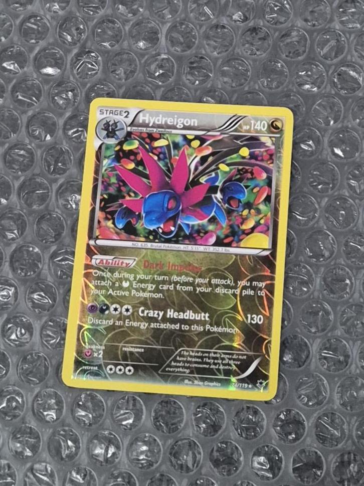 Reverse Rare Hydreigon XY Phantom Forces Pokemon Kaart!, Hobby en Vrije tijd, Verzamelkaartspellen | Pokémon, Zo goed als nieuw