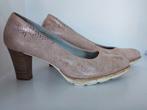 TAMARIS Touch It pump in zacht roze mt 41 / 7 hakhoogte 7,5, Ophalen of Verzenden, Gedragen, Overige kleuren, Pumps