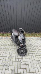 Zip 70cc, Ophalen, Tweetakt, Maximaal 45 km/u, Zo goed als nieuw