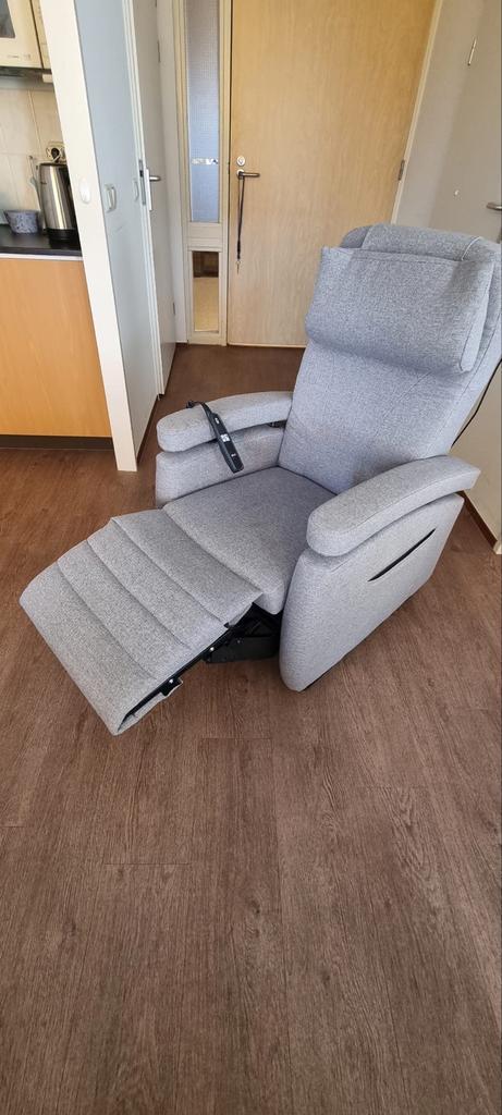 Fitform Sta-opstoel - 2.5 jaar oud, goede staat, Huis en Inrichting, Fauteuils, Gebruikt, Stof, 75 tot 100 cm, Ophalen
