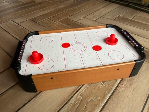 Air hockey tafel mini, Kinderen en Baby's, Speelgoed | Speeltafels, Zo goed als nieuw, Ophalen of Verzenden