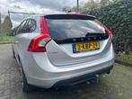 Volvo V60 1.6 T3 Goed onderhouden!, Origineel Nederlands, Te koop, Zilver of Grijs, 1437 kg