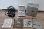 Gameboy Advance SP Silver met doos en boekjes, Spelcomputers en Games, Ophalen of Verzenden, Gebruikt, Game Boy Advance SP, Met beschermhoes of tas