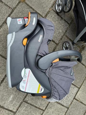 Chicco baby car seat beschikbaar voor biedingen