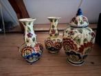 Delfts handgeschilderde vazen., Antiek en Kunst, Antiek | Vazen, Ophalen