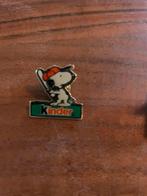 Snoopy pin 1958 kinder ferrero, Ophalen of Verzenden, Zo goed als nieuw, Figuurtje, Speldje of Pin
