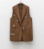 LUMAN gilet camel met afneembare broches S/M en M/L
