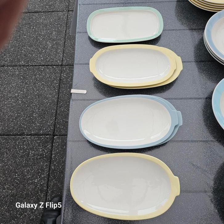 Diverse vintage borden/schalen, Huis en Inrichting, Keuken | Servies, Gebruikt, Bord(en), Overige stijlen, Aardewerk, Ophalen of Verzenden